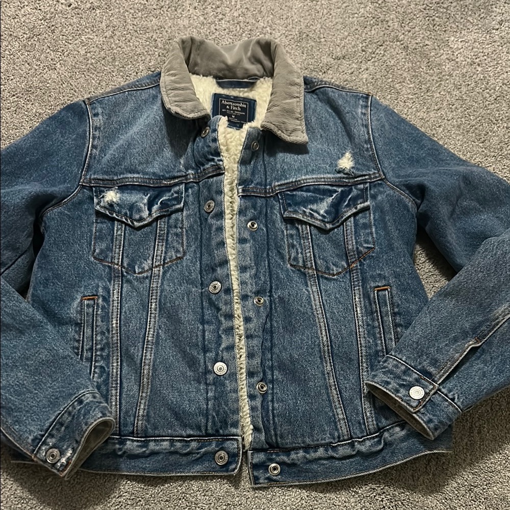 Women’s  Blue Denim Jacket with Sherpa Lining